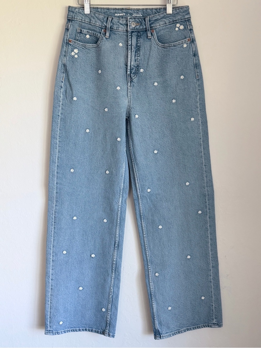 Old Navy Super High Rise Sky-Hi Wide Leg Light Blue Daisy Embroidered Jeans Sz 6